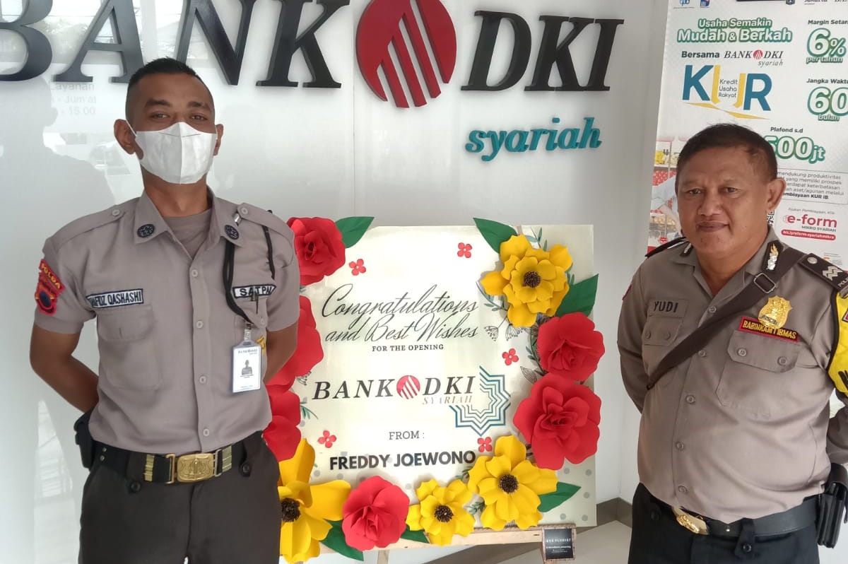 Penyuluhan Keamanan Aiptu Yudi Subiyantoro Patroli Sambang Ke Bank Dk