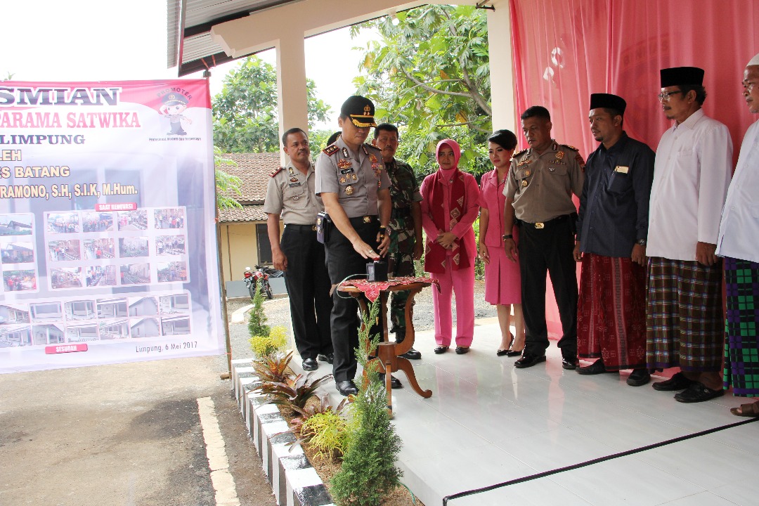 Kapolres Batang Resmikan Balai Polmas Parama Satwika