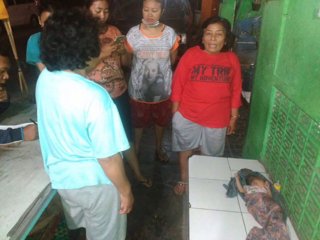 Tega Bayi Perempuan Lucu Dibuang Diteras Tribrata News Jawa Tengah