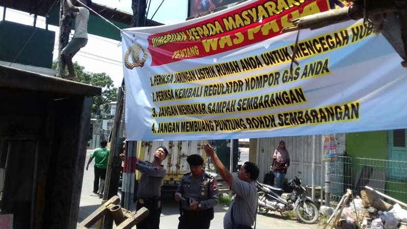 Polsek Talang Polres Tegal Pasang Himbauan Tentang Waspada 