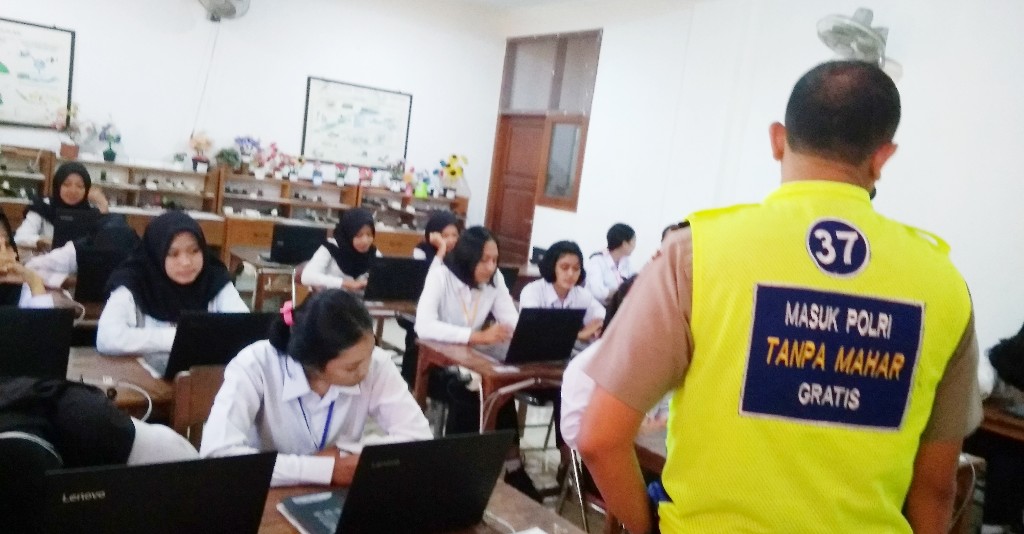 Calon Bintara Polri Polda Jateng 2019 Ikuti Uji Akademik Bahasa Indonesia Dan Pengetahuan Umum Tribrata News Jawa Tengah