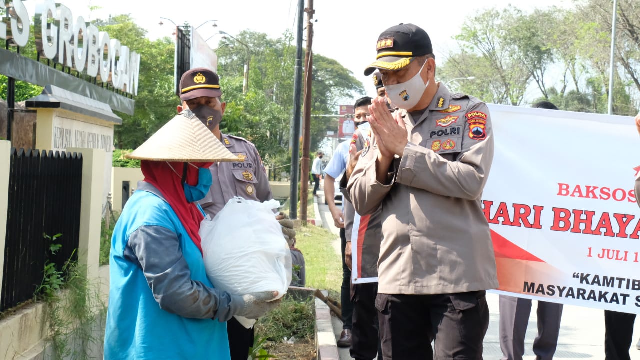 Peringati HUT Bhayangkara ke-74, Polda Jateng Gelar Baksos ...