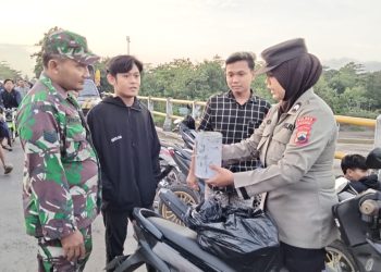 Patroli Polsek Kesesi Amankan Belasan Petasan Siap Ledak