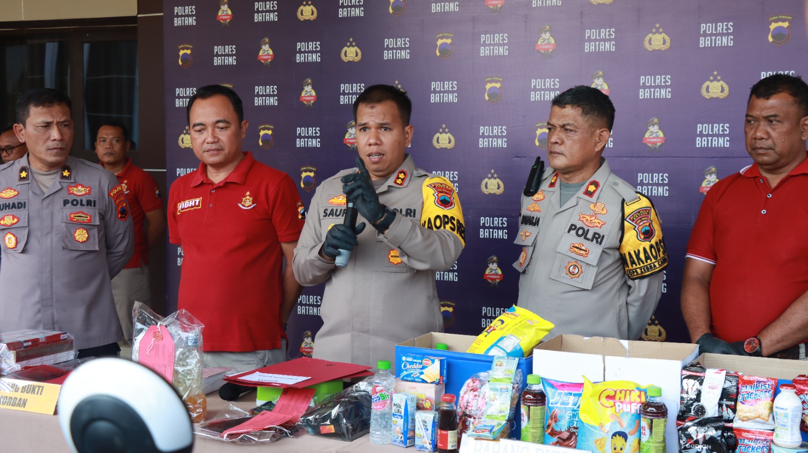 Polisi Bongkar Sindikat Pengedar Dan Pengubah Masa Kedaluwarsa Produk ...