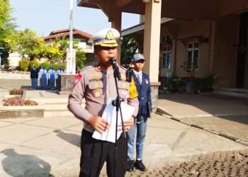 Kasat lantas Polresta Pati Sosialisasikan Anti Bullying dan Keselamatan Berlalu Lintas di Sekolah