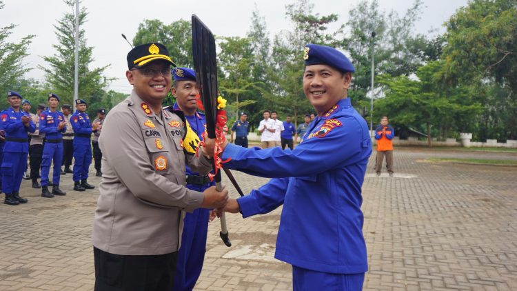 Hadapi Cuaca Ekstrim Jelang Lebaran, Ditpolairud Polda Jateng Adakan Pelatihan Kepada Tim Relawan SAR Arnavat
