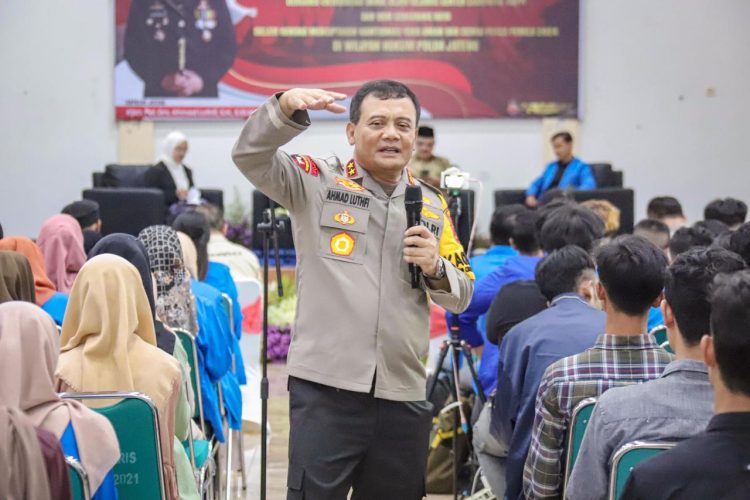 Kapolda Jateng Gelar Dialog Kebangsaan di Kampus UNDARIS Ungaran: Mahasiswa Bagian Penting Bangsa Untuk Menciptakan Situasi Kondusif