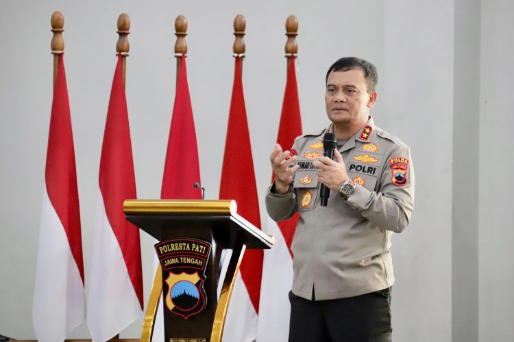 Polda Jateng Hadir Amankan Rangkaian Kegiatan Hari Raya Waisak