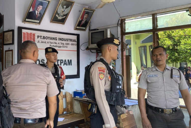 Satsamapta Polres Purbalingga Gelar Patroli Dialogis Cegah Premanisme di Perusahaan