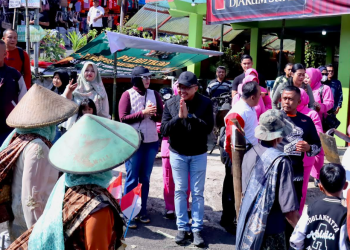 Touring Kemerdekaan, Kapolres Pekalongan Pantau Gerakan Pangan Murah di Petungkriyono
