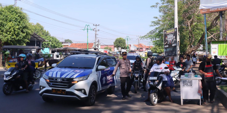 Wujudkan Wilayah Aman, Polres Pekalongan Intensifkan Patroli dan Dialog Warga
