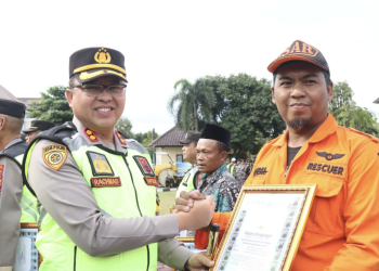 Apresiasi Dedikasi! Kapolres Pekalongan Beri Reward ke Kapolsek hingga Petani dan Operator SPBU